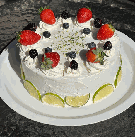 Torta de Limão com Frutas Vermelhas
